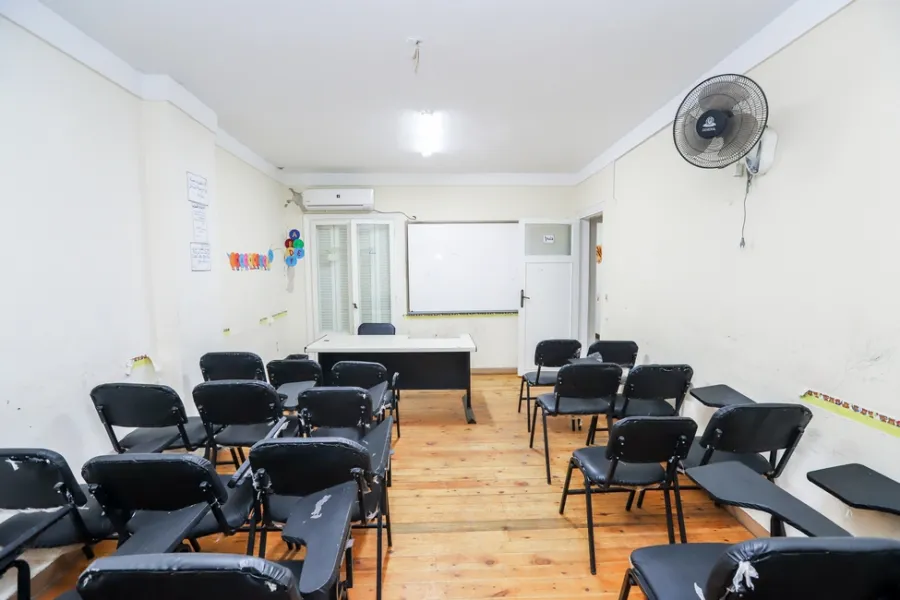 Residential or Administrative Property For Sale 240m Moustafa Kamel