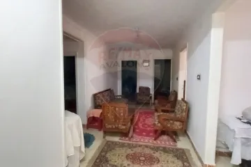 شقة للبيع 110 م كامب شيزار ( بالقرب من محطة ترام كامب شيزار )