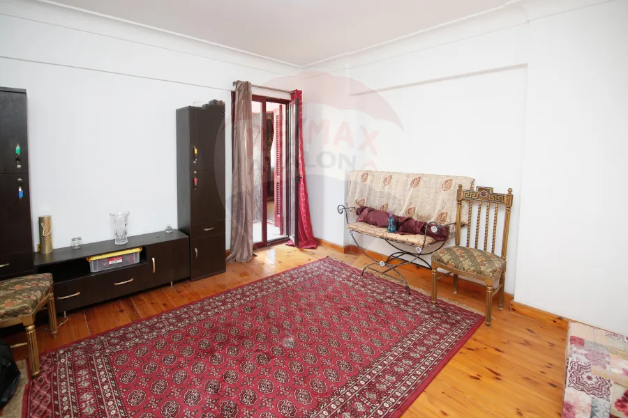 شقة للبيع 185م -  لوران (شارع سرهنك - مينا فلورنس)