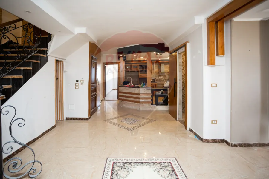 Duplex Apartment for sale 225 m Stanley (Abdel Hamid Al-Abadi St.)