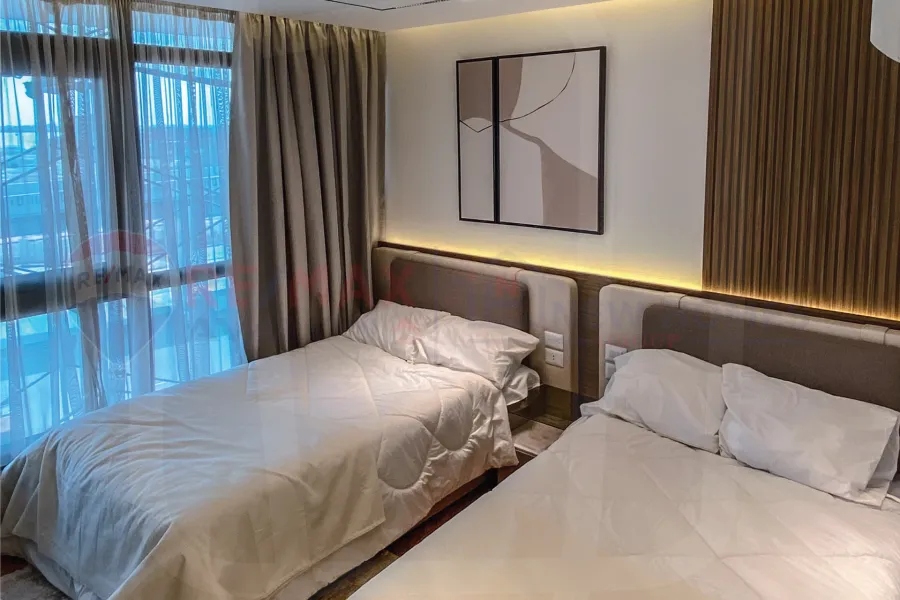 فيلا للبيع 281 م سموحة (كومباوند سكاي لاين)