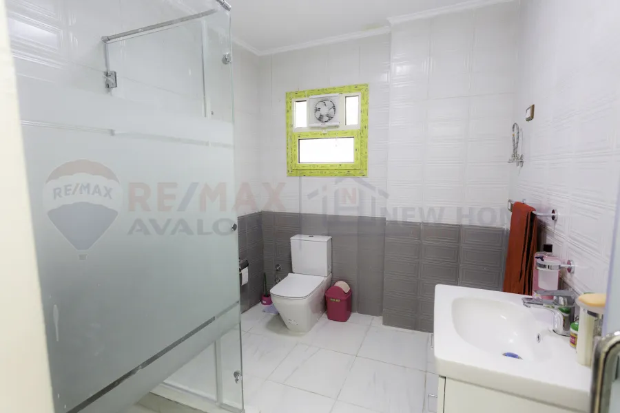 شقة للبيع 100 م سموحة (تعاونيات سموحة)