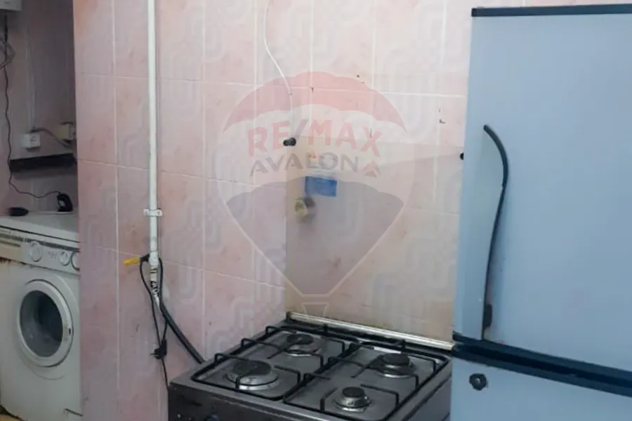 شقة للبيع 90 م سيدى جابر (خطوات من ش المشير)