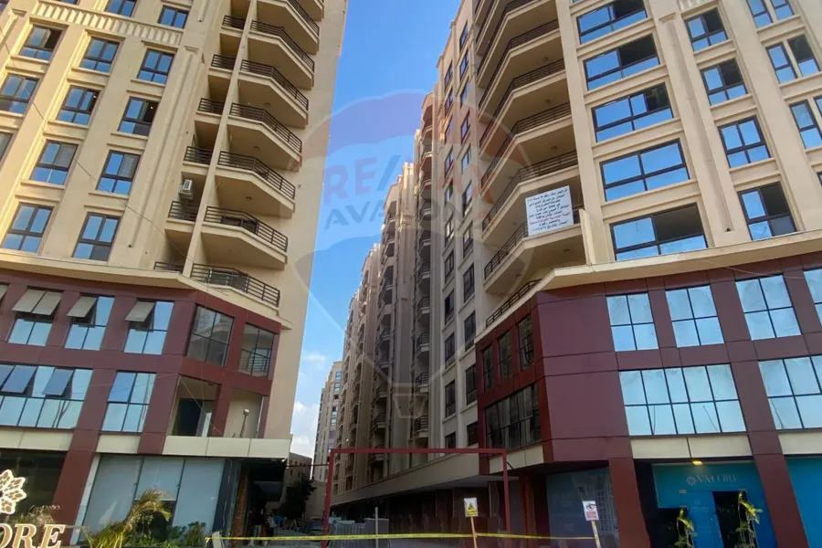 شقة للبيع 216 م سموحة (فالوري انطونيادس)