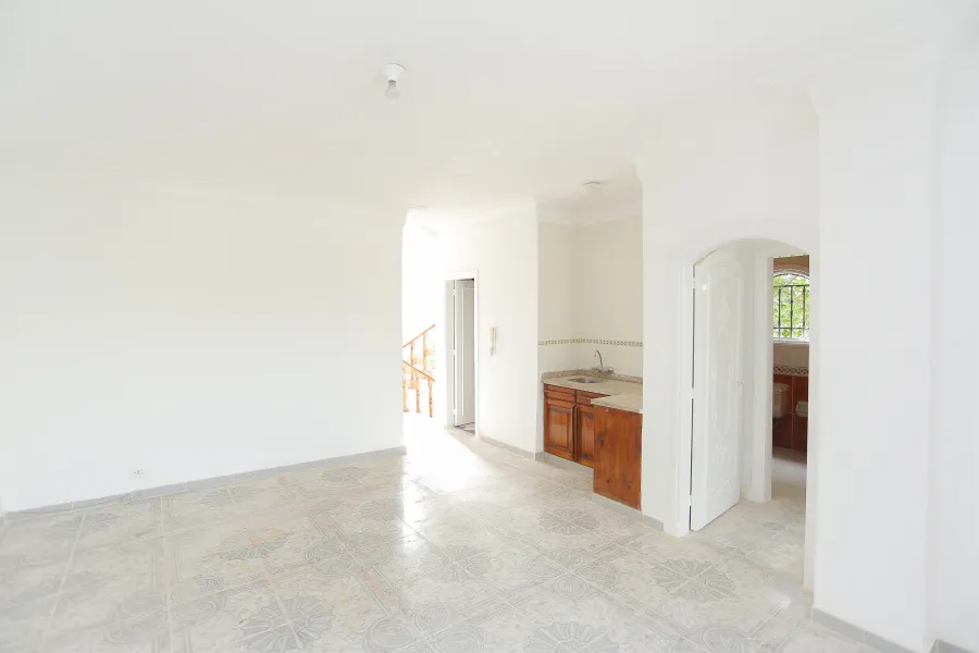 فيلا مستقلة للبيع 1435م كينج مريوط  (ش قرطبة)