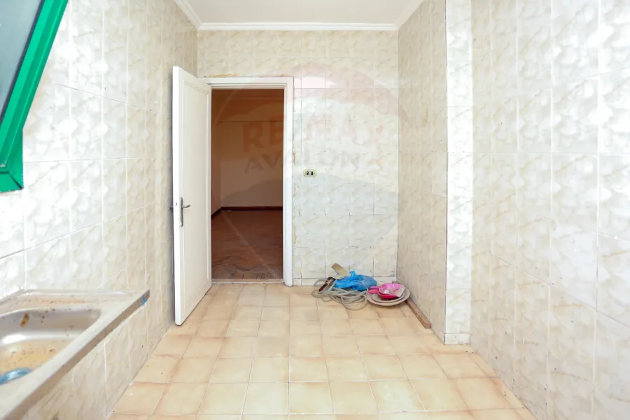 apartment for Sale 160 m Saba Basha (next to Al-Mirghani Palace)