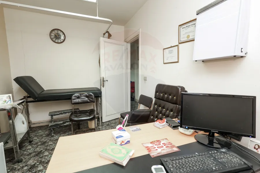 شقة إدارى للبيع 65 م مصطفى كامل (ش أحمد شوقى) - تصلح عيادة أو أى نشاط إدارى