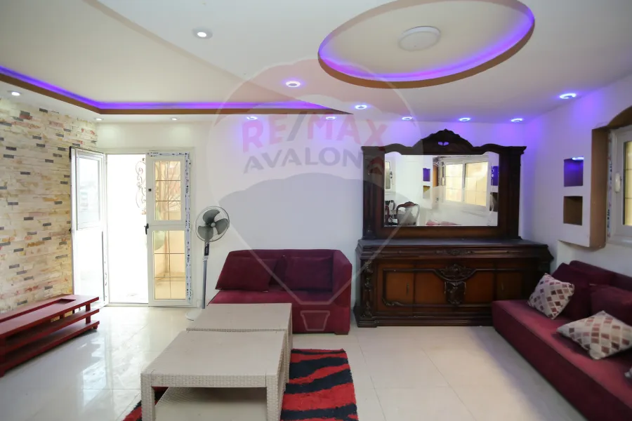 Duplex for sale 200 m Miami (Khaled Ibn El-Walid main st)