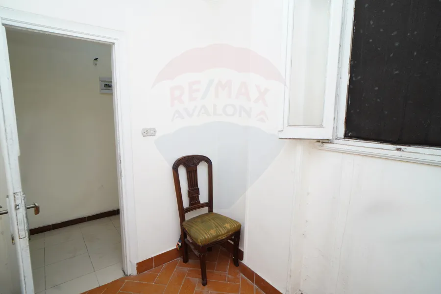 شقة إدارى او سكنى للبيع 75 م صافى الشاطبى (ش هيرودت)