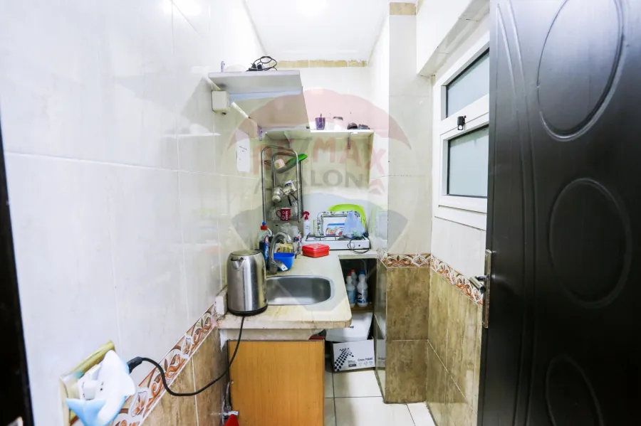 Administrative Unit for rent 280 m Louran (Directly on Abo Qeer St )