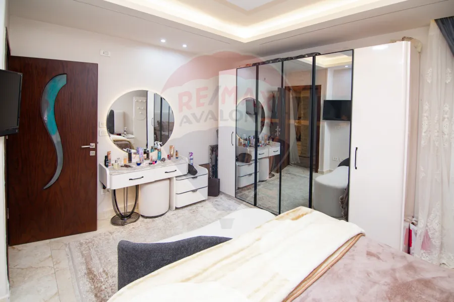 شقة للبيع 150 م ميامي (خطوات من ش العيسوي)