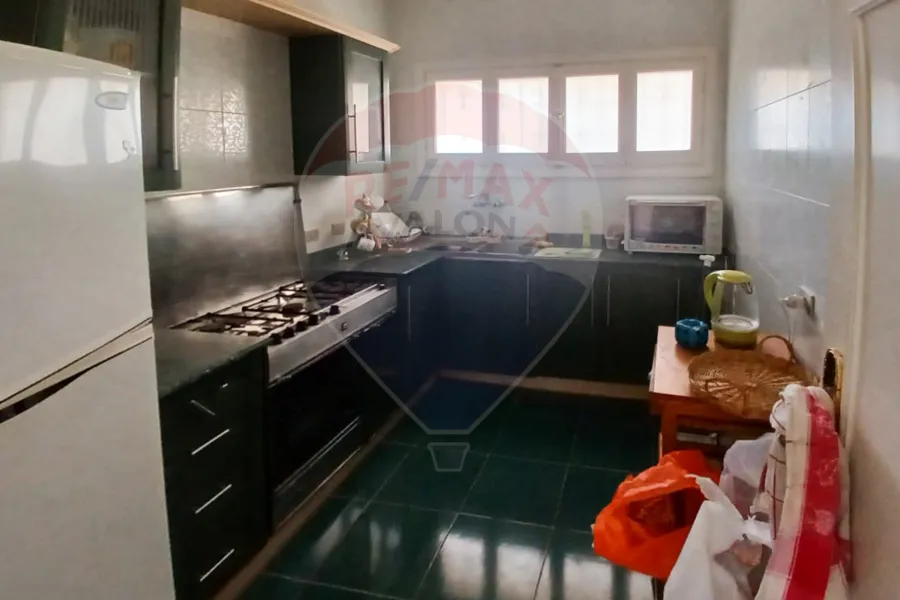 Stand-alone villa for sale (diamond - kilo 90) - 400 m