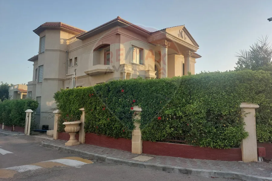 فيلا للبيع 1,113 م كينج ماريوط ( العروبه رويال )