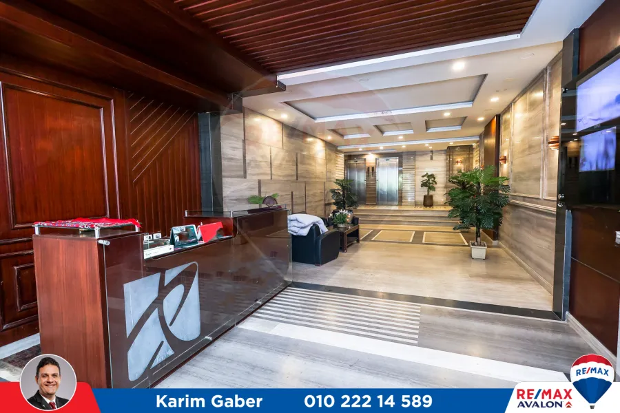 شقة للبيع 245م سموحة (منطقة الفيلات)