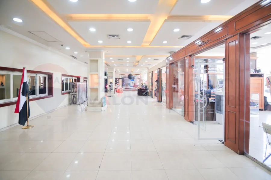 محلات تجارية للإيجار المطار ( بجوار مستشفي طلعت مصطفي )