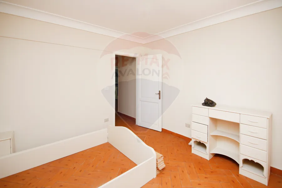 شقة للبيع 160 م سبورتنج (ش أحمد علام)