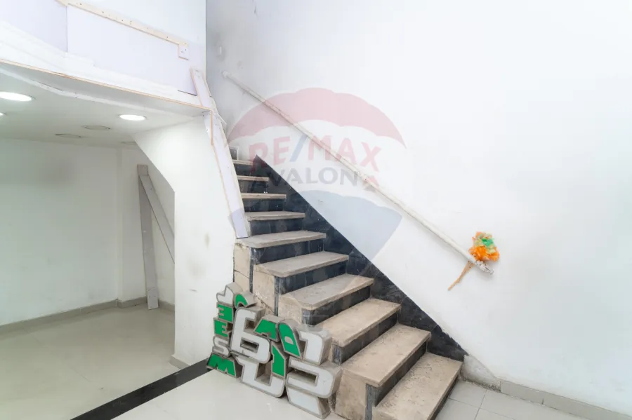 صيدليه للبيع 51 م وابور المياه (ش جلال دسوقى)