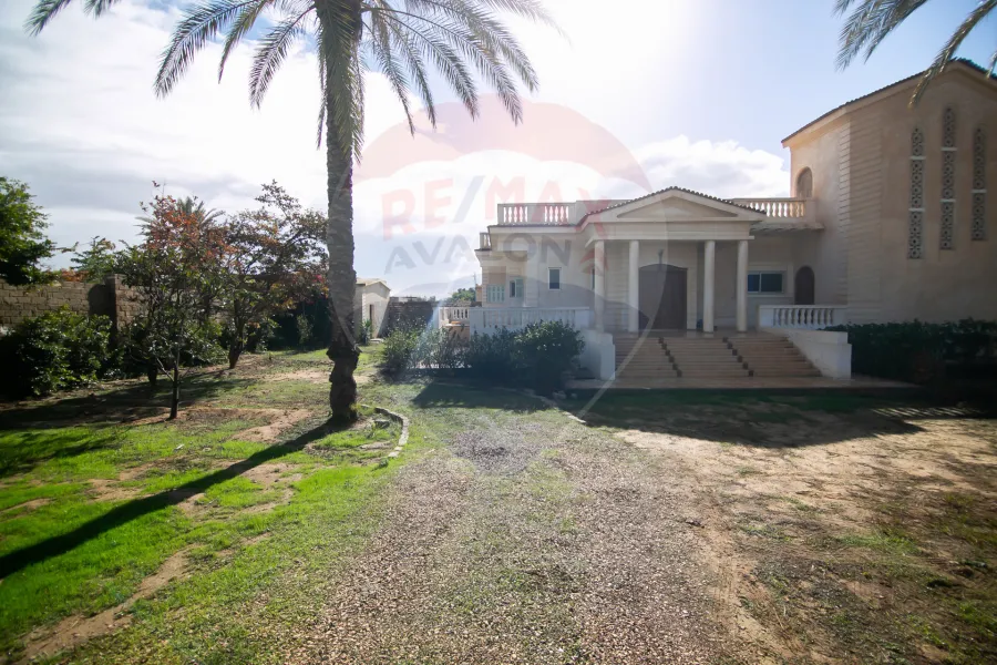 Stand alone villa for sale 1,050 m King Mariout (Elmosher st.)