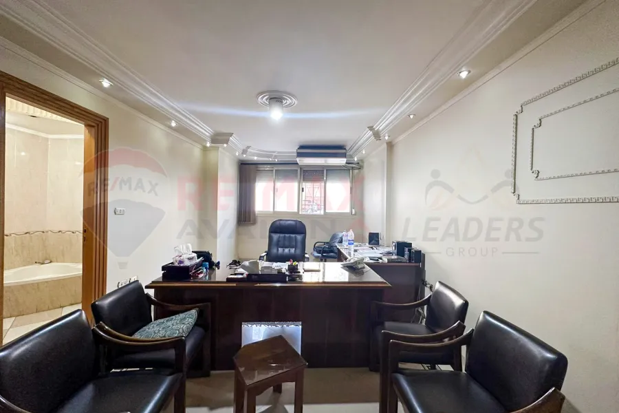 Administrative headquarters for sale 165 m Louran (Ahmed Zou Al Fekar St.)