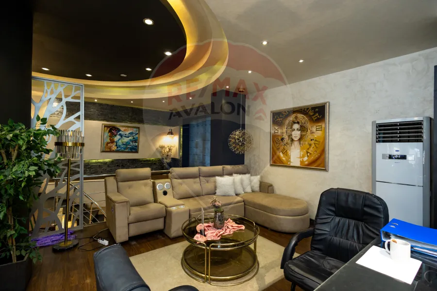 Shop for rent 600 m Louran (directly on the tram)