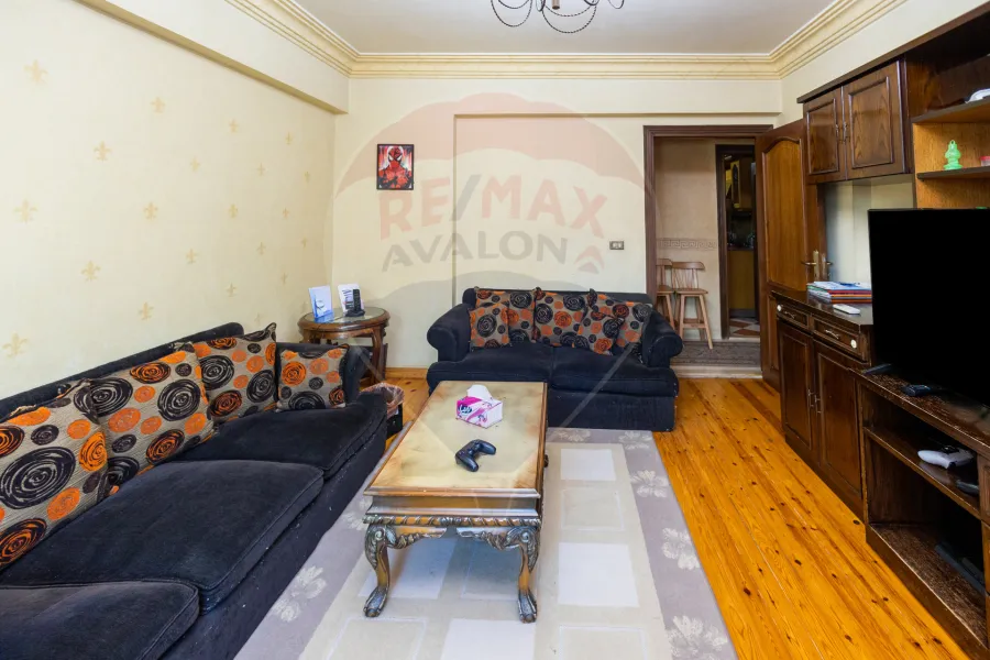 Apartment for sale 270 m Louran (El-Eqbal main st.)