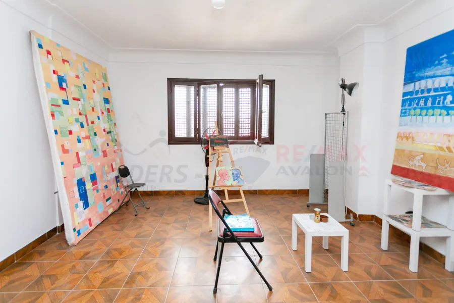 شقة 3 ادوار Triple للبيع 367 م لوران (خلف البنك الاهلي)