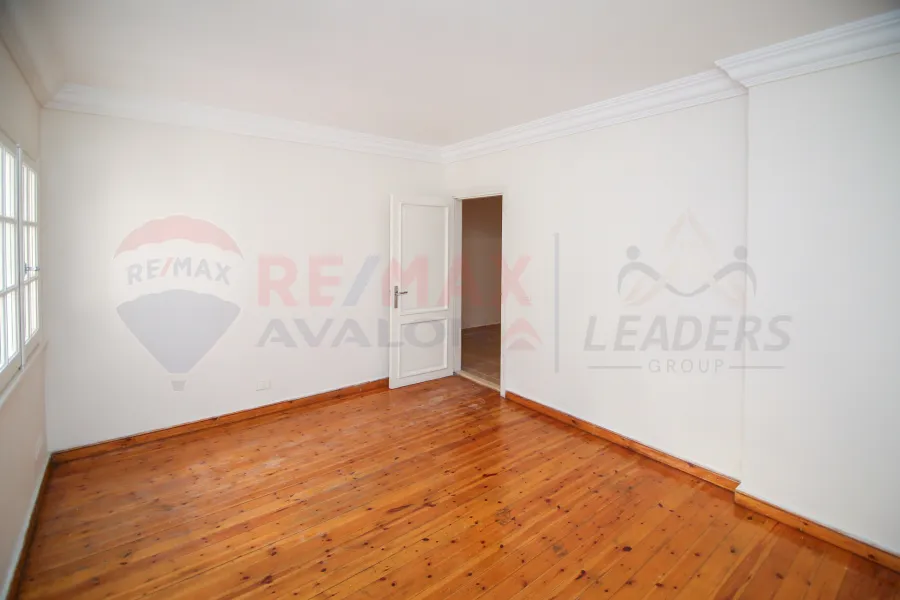 Apartment for rent 200 m Smouha (Albert El Awal St.)