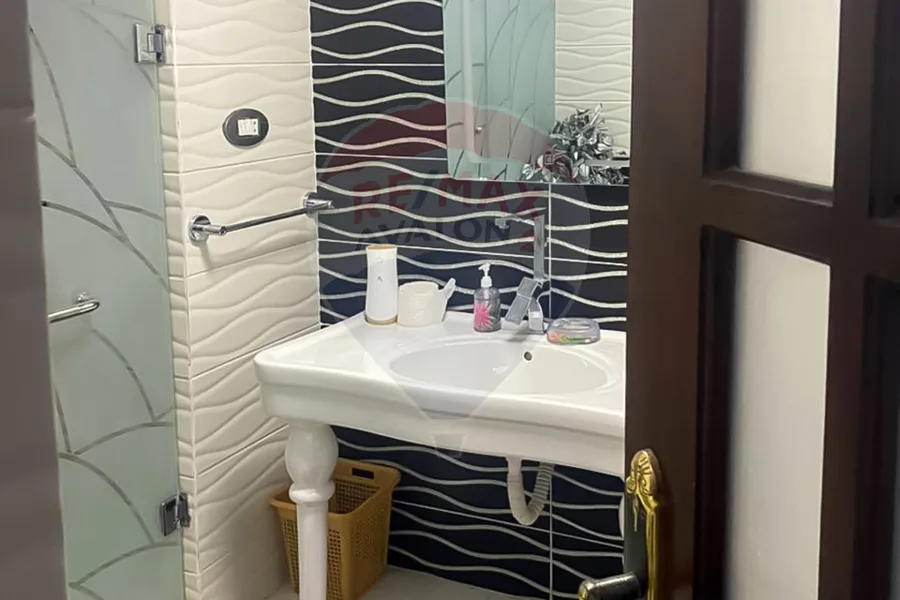 Apartment for rent 115 m Camp Shizar (directly on the sea)