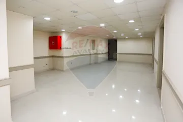 محل + ميزانين للايجار 295 م سموحه (ش فوزي معاذ)