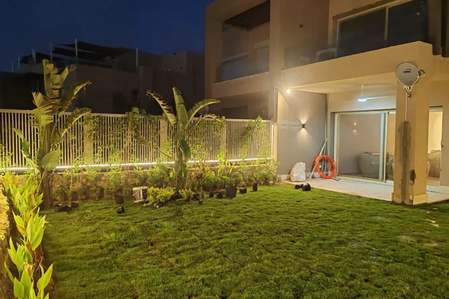 Ground floor chalet with garden for sale (Hacienda Bay - Sidi Abdel Rahman) 153 m + 218 m garden - 12,500.00 EGP (down payment + over)