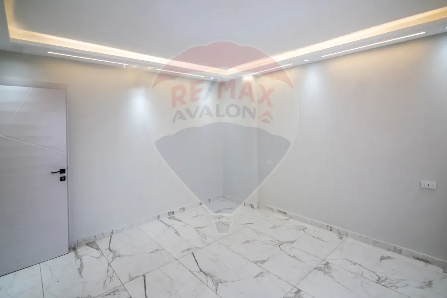 Apartment for sale 200 m Glem (Mostafa Fahmy St.)