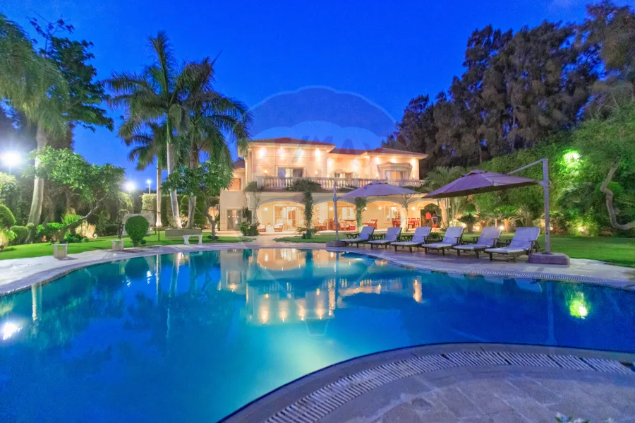 Villa for sale 3,000 m King Mariout (Palaces Area)