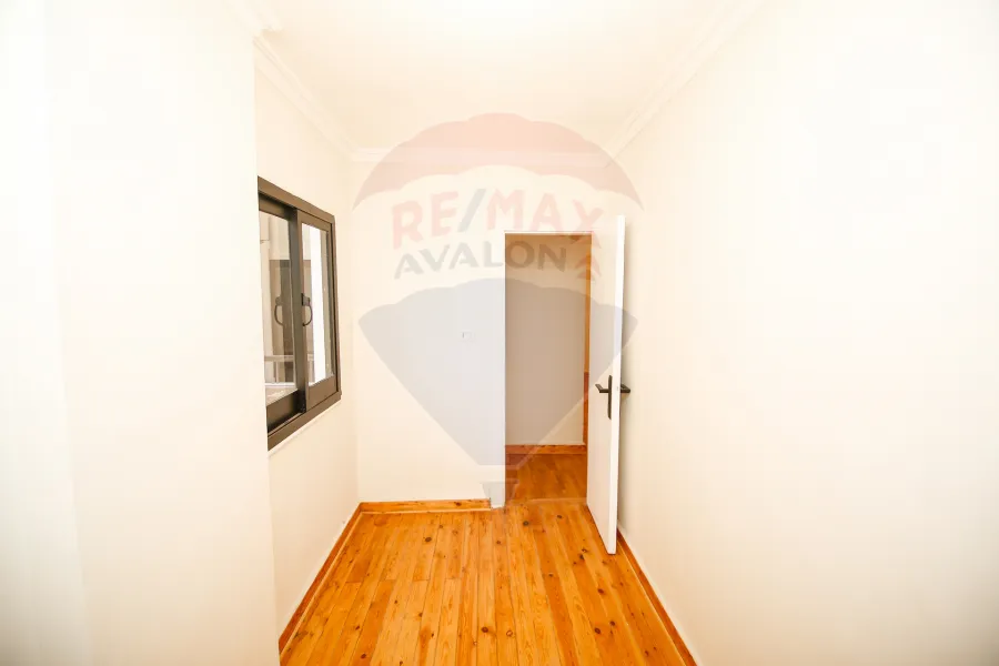 Apartment for sale 310 m net Latin District (Fouad St.- brand building)