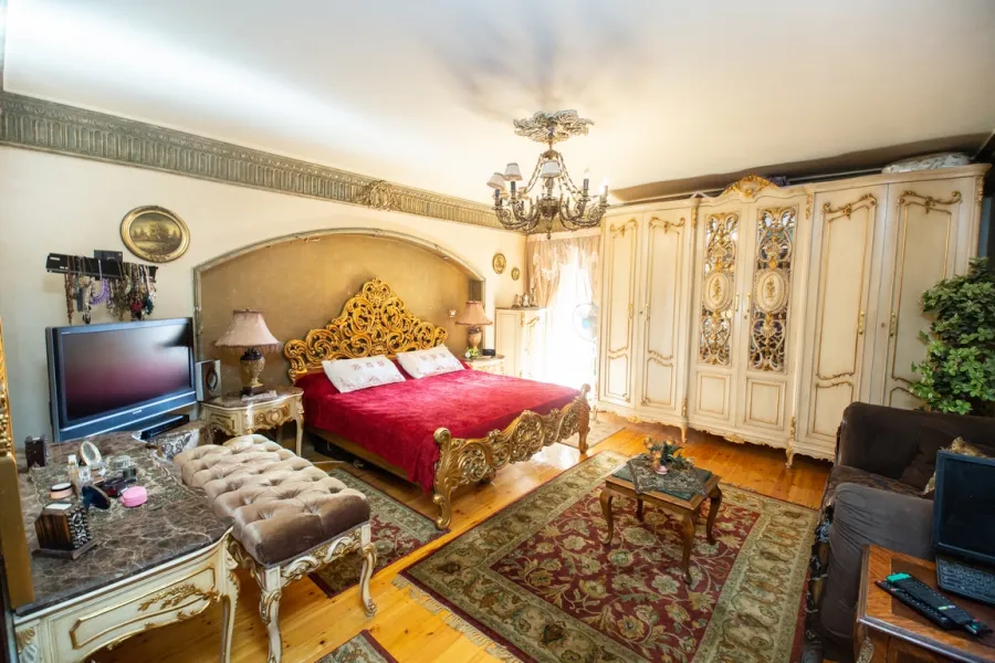 شقة للبيع 277م جليم(علي الترام مباشرة)