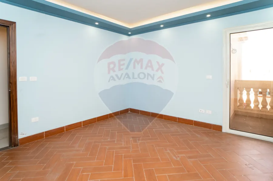 شقة للإيجار 205 م لوران (ش الإقبال)