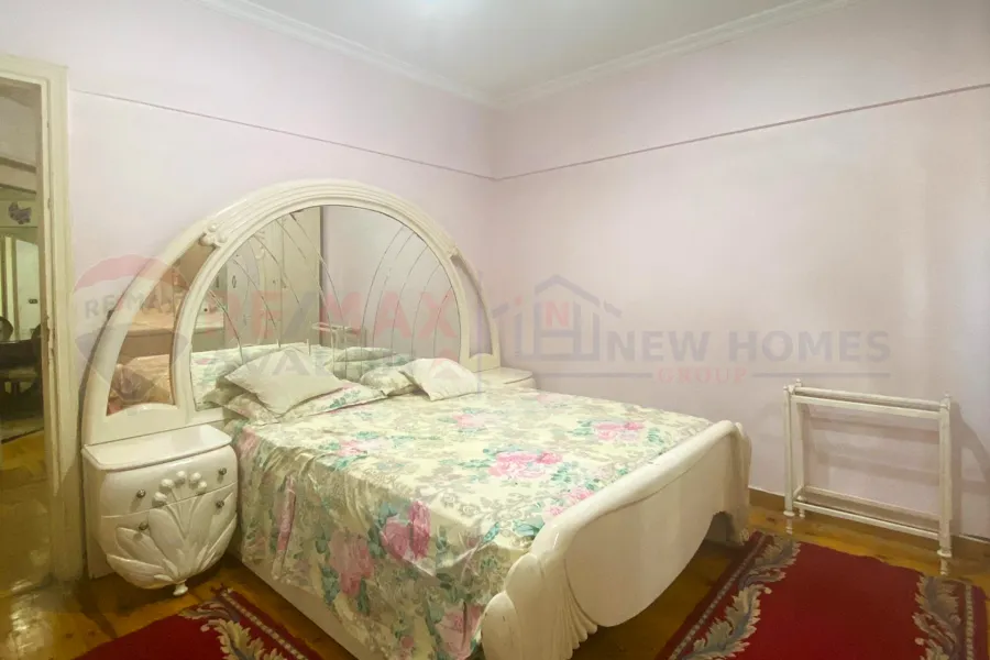 شقة للإيجار المفروش 180 م الحي اللاتيني (ش السلطان حسين - امام ميدان الخرطوم)