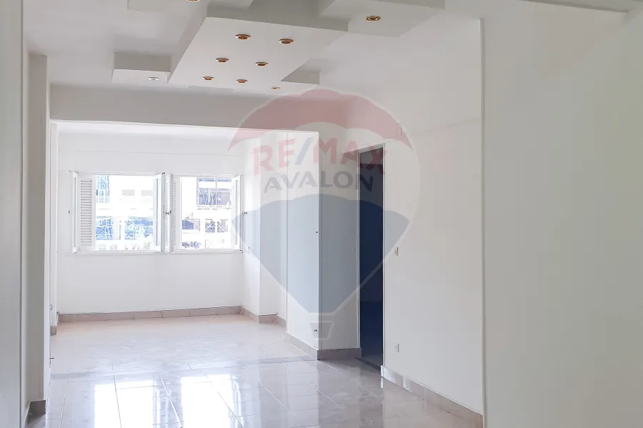 شقة إداري للإيجار 110 م سموحة (خلف محطة سيدي جابر)