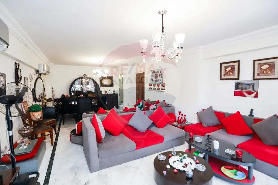 شقة للبيع 169 م جليم (طريق الجيش - عمارات السرايا رويال بلازا)