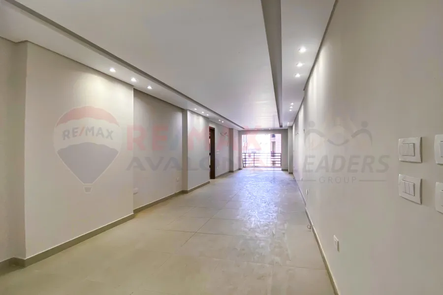 شقه للبيع 168 م سموحه (فالوري انطونيادس)