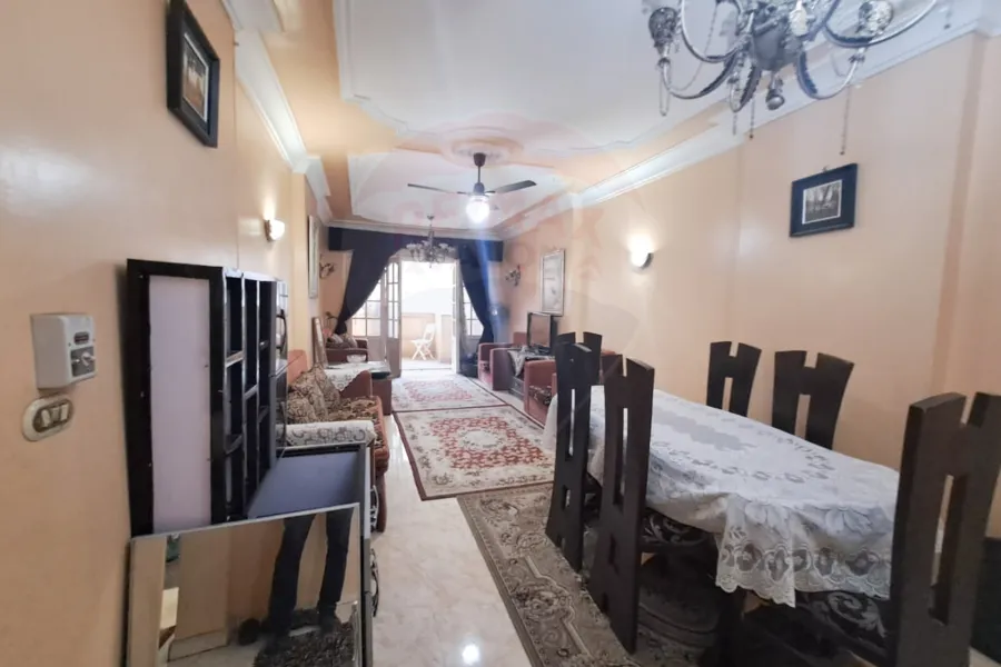 شقة للإيجار المفروش 130 م ميامي (ش جمال عبد الناصر مباشرة)