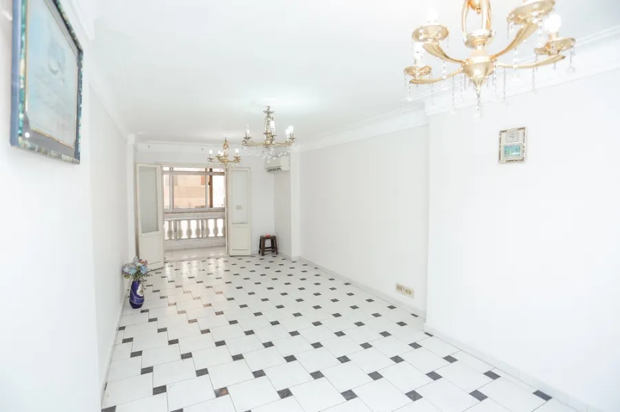 Apartment For Sale 140m Sedi Gaber (El-Mousher St.)