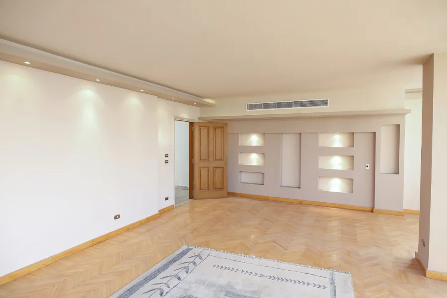 Apartment for rent 300m Kafr Abdou (El-Asmailia St.)