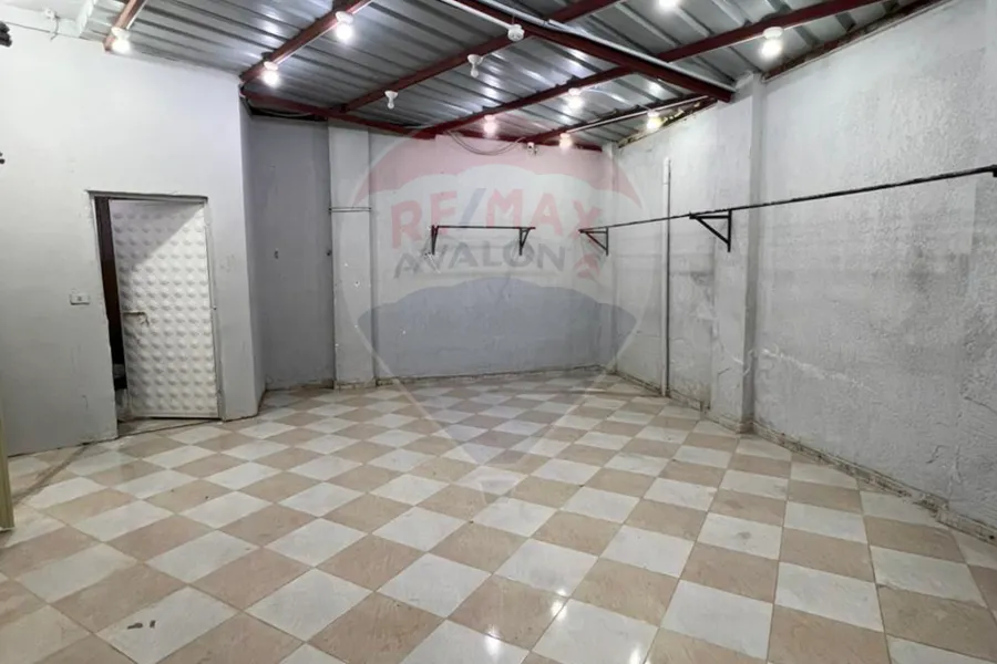 Administrative unit for sale 290 m Al-Iqbal (in front of Victoria College School)