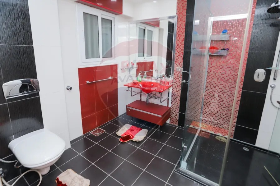 شقه للبيع 400 م سابا باشا ( علي البحر مباشرة )