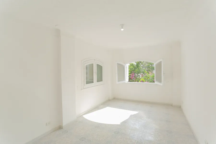 فيلا مستقلة للبيع 1435م كينج مريوط  (ش قرطبة)