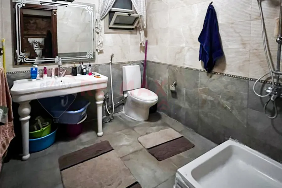 Apartment for sale 225 m in Janaklis (second number from Abu Qir St.)