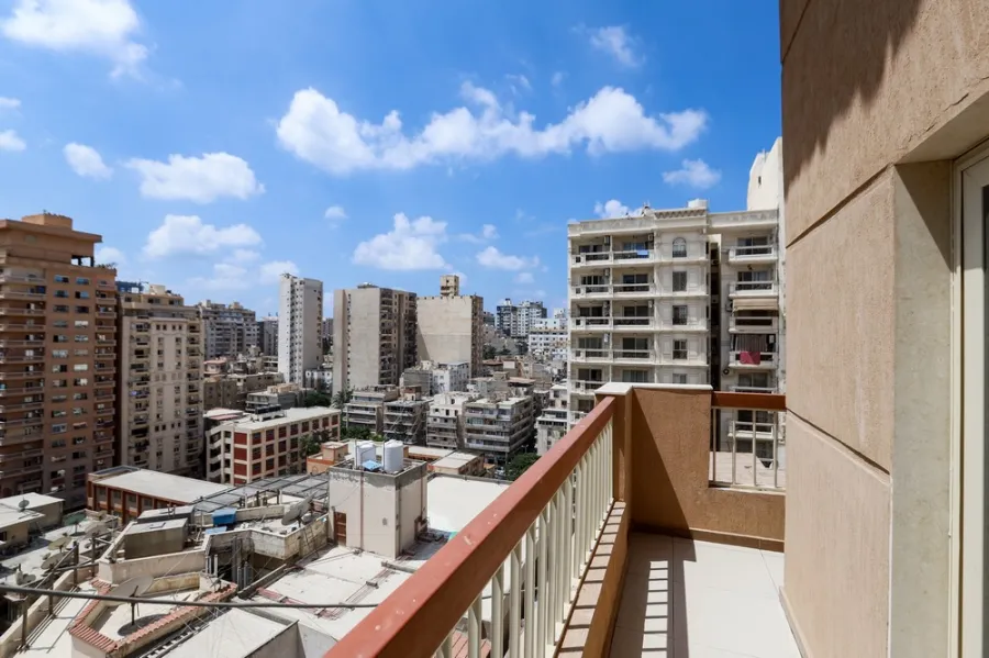 شقة دوبليكس للبيع 650م رشدي (متفرع من عبد الحميد العبادي)