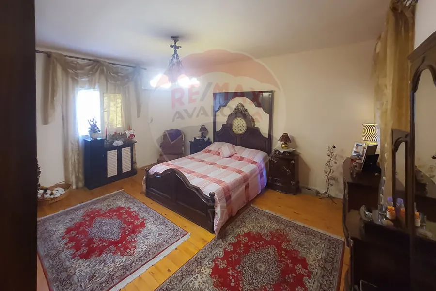 Apartment for sale 200 m Glim (Khalil Hassan St. -branched from Abu Qir St.)