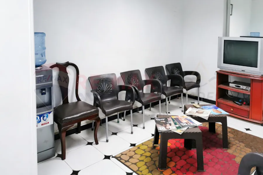 Clinic for rent 50 m Saba Pasha (directly on the tram)