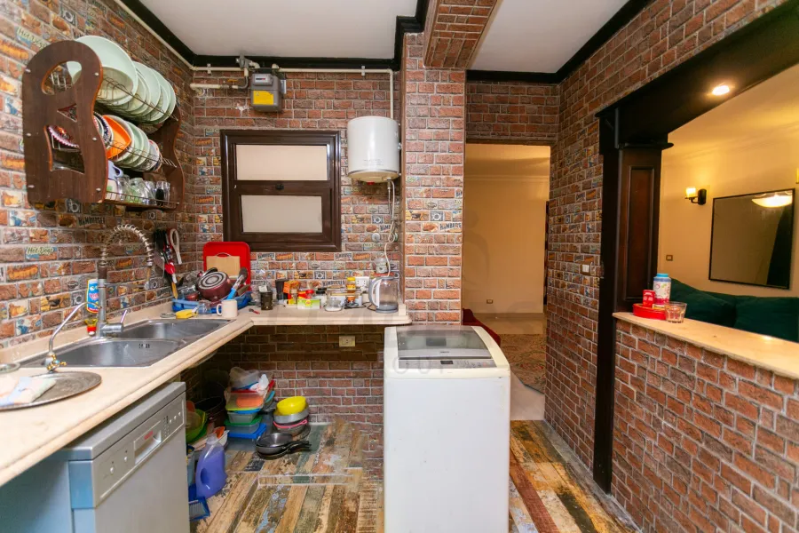 شقة للبيع 160 م سموحه (ش ادمون فريمون)